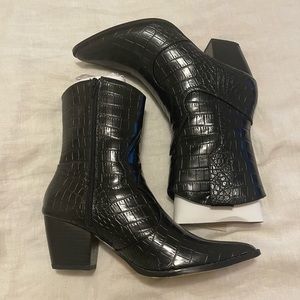 Free People Coconuts by Matisse Vegan Daley Ankle Boots Western/Cowboy Aesthetic
